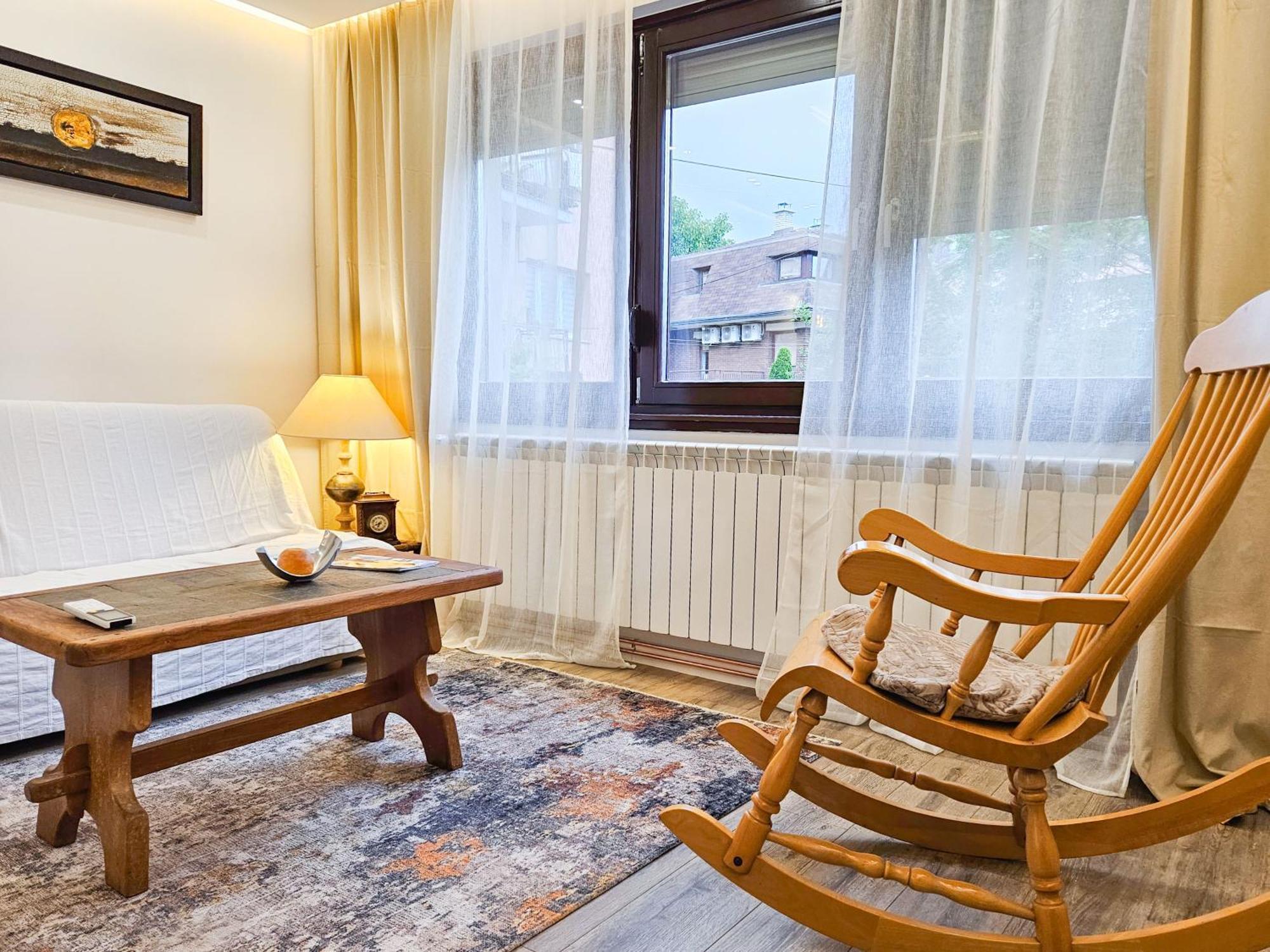 Ludwigs Apartment Sarajevo Ngoại thất bức ảnh
